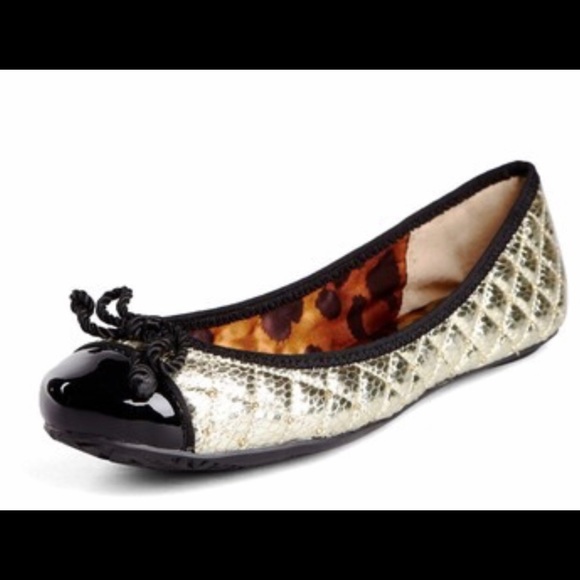New Sam Edelman quilted Gold & black Flats - Picture 1 of 5